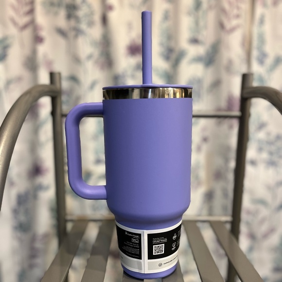 Hydro Flask - Picture 2 of 2